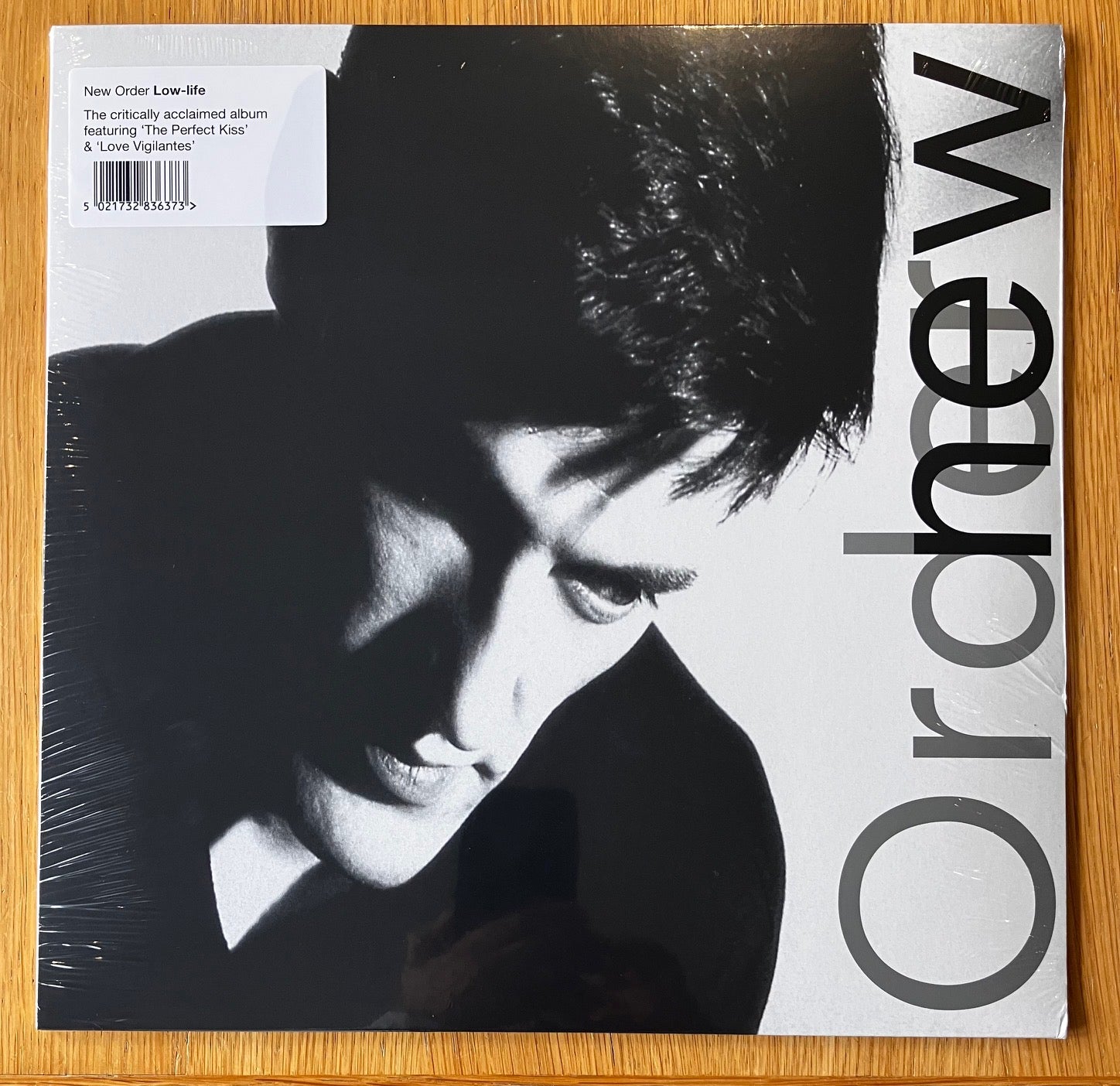 New Order - Low-Life (140g Black Vinyl) (Warner Strategic Marketing UK)